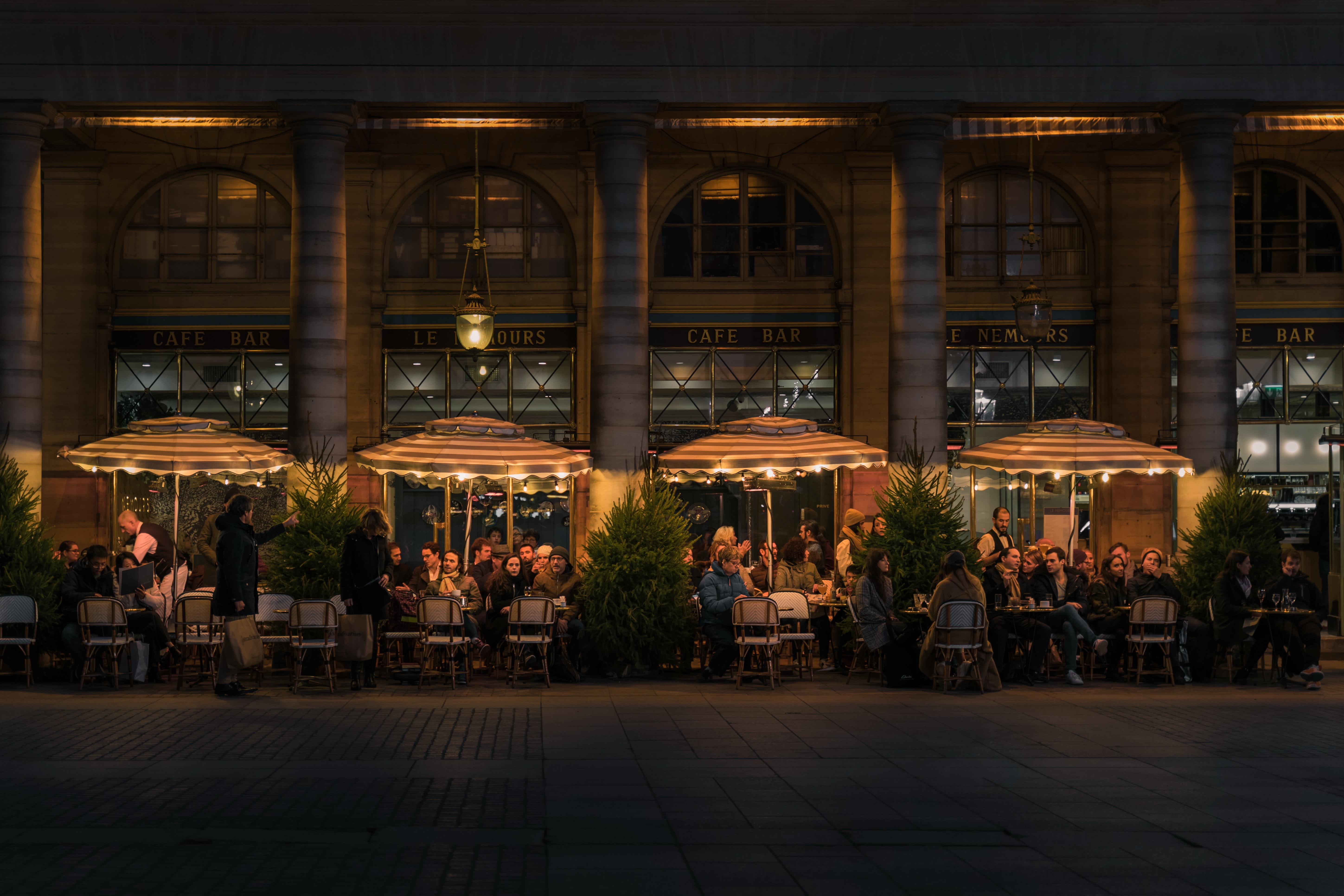 restaurant image